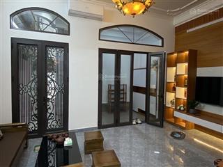 Bán nhà riên phố láng hạtrung tâm đống dadiên tích 50mgần phốgiá nhỉnh 8 tỉ