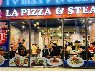 Chị gái em cần tiền đầu tư nên cần bán gấp căn shop góc giá 13.6tỷ thu về đang có dòng tiền 50tr/th