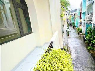 Bán nhà Q10, thông CMT8, oto trong nhà, 44M2, cao 2 tầng 2 phòng: Nhỉnh 6 Tỷ.