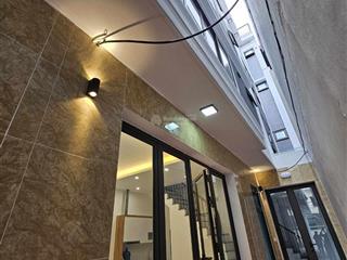Nhà mới 5 tầng kẻ tạnh, phường giang biên, long biên 30m2, 20m ô tô tránh, phong thủy tốt 5.8 tỷ
