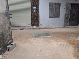 Bán nhà cấp 4 gác lửng giá rẻ nhất phúc lợi, long biên 32.6m2, 3.86 tỷ, ô tô sát nhà