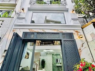 Cô lan cần bán nhanh nhà vũ huy tấnbình thạnh. dt 60m2. hẻm 5m, sổ sẵn, cho thuê 20tr