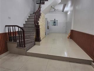 Nguyễn Ngọc Nại ô tô đỗ cửa, phân lô quân đội sát mặt phố, 2 thoáng, sổ vuông