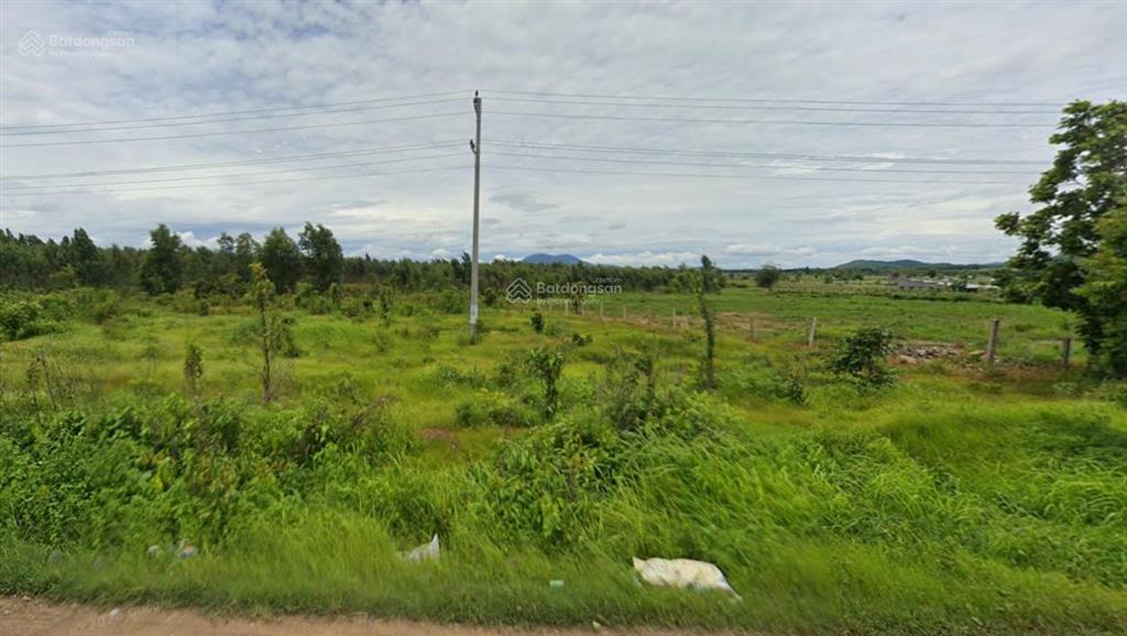 Bán đất nhỉnh 4,6 ha nông nghiệp mặt tiền 110 m chỉ khoảng 390,000đ/m²