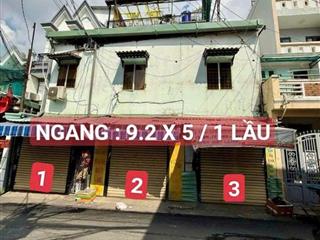 Bán nhà = 3kiot 9.2 x 5m, 1 lầu, p. 16 q. gv đường nhựa 8m ở & kd