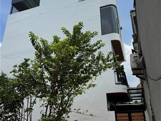 Cực hiếm, bán gấp nhà ngọc thuỵ, gần cầu long biên, 4 tầng, đầy đủ nội thất, chỉ việc ở, giá 6tỷ6