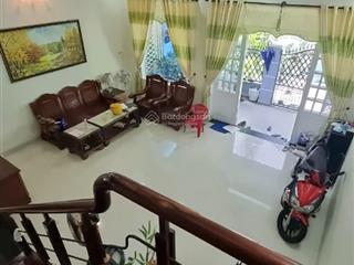 Nhà phạm hữu kính tâm huyết của chủ nhà 2 tầng còn mới, đẹp  cạnh biệt thự cosmo