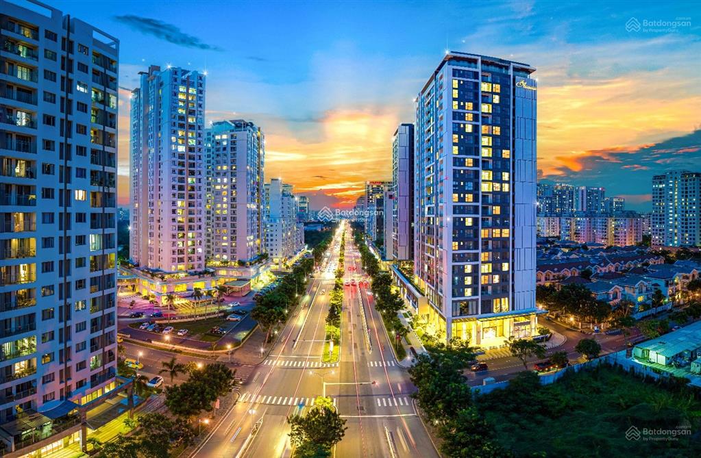 Cho thuê shophouse the aurora phú mỹ hưng, dt 124m2, mặt tiền nguyễn lương bằng, q7, hcm