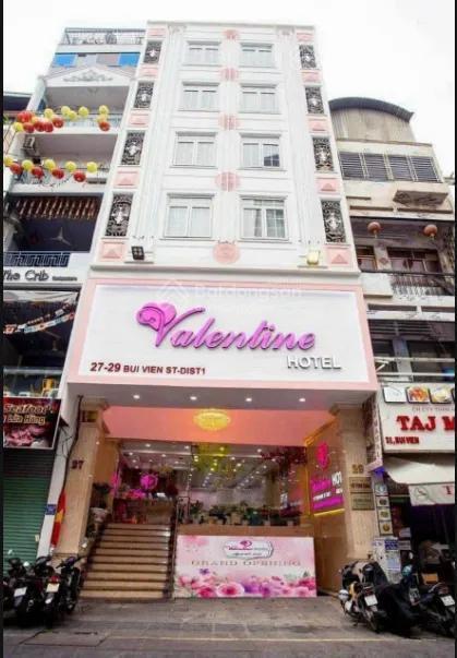 Bán khách sạn 2729 bùi viện, 7,8m x 19m, hầm 8 tầng, 38 phòng, hợp đồng thuê khoán 300 triệu/tháng