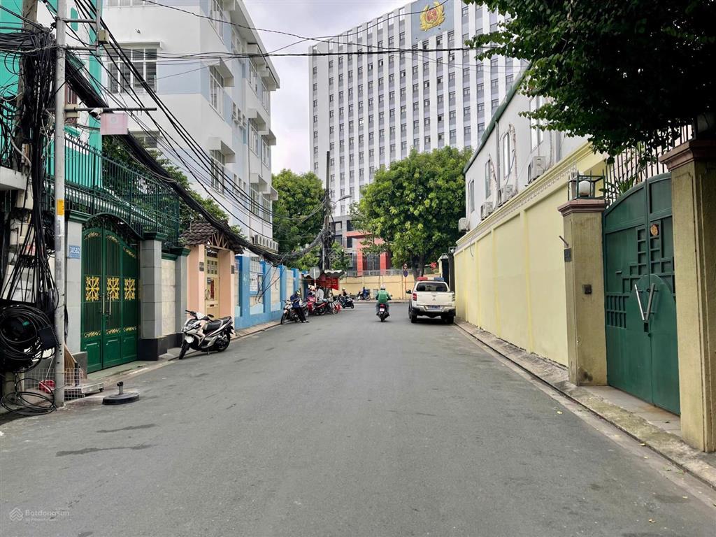 Bán tòa nhà nguyễn trãi quận 1, 7m x 20m, cn 140m2, hầm 5 tầng, sẵn hđt khoán 120 triệu