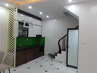 Bán nhà 4 tầng sát vinhome thăng long ô tô đỗ cổng, full nội thật đẹp lung linh, 33m2 chỉ 4 tỷ x