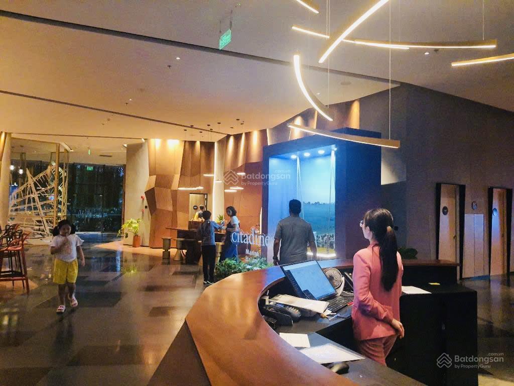 Chính chủ bán căn 1 ngủ 57m2 citadines, giá 2,x tỷ, full nt 5 sao, view vịnh di sản