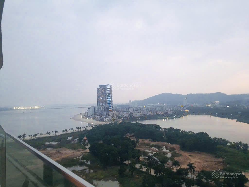 Chính chủ bán căn 1 ngủ 57m2 citadines, giá 2,x tỷ, full nt 5 sao, view vịnh di sản