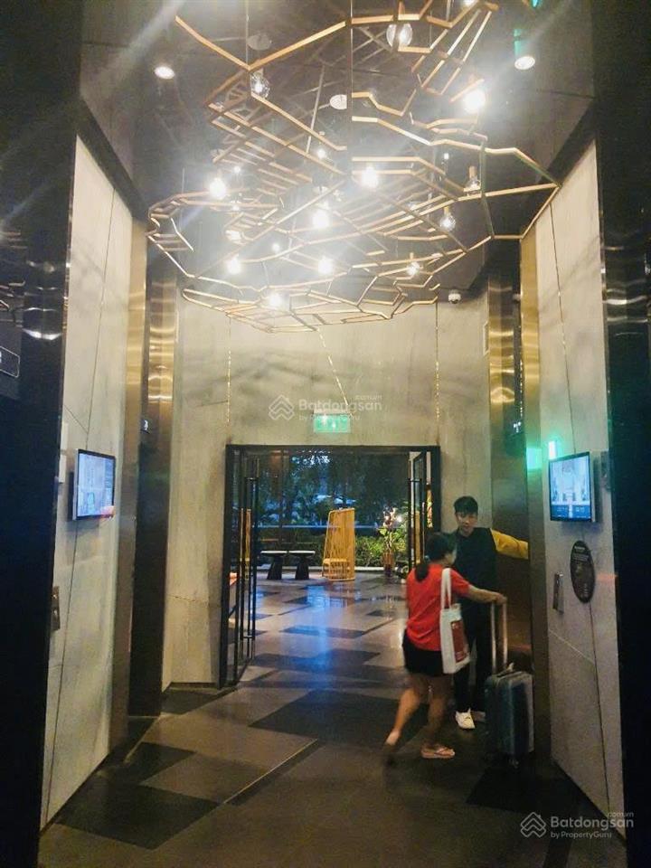 Chính chủ bán căn 1 ngủ 57m2 citadines, giá 2,x tỷ, full nt 5 sao, view vịnh di sản