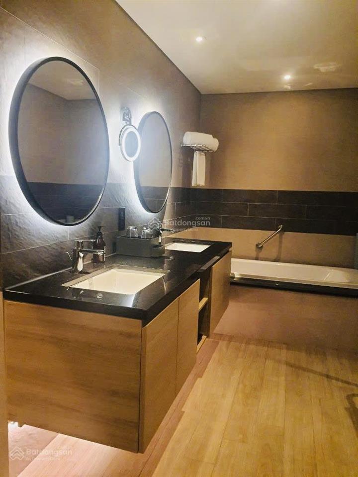 Chính chủ bán căn 1 ngủ 57m2 citadines, giá 2,x tỷ, full nt 5 sao, view vịnh di sản