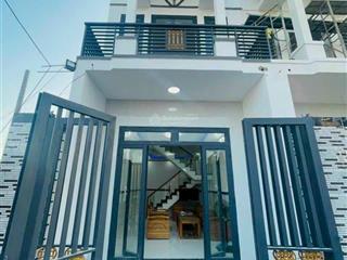 Chính chủ ngộp ngân hàng cần bán gấp nhà 1 trệt 1 lầu,shr,thổ cư !00% gần kdl bửu long