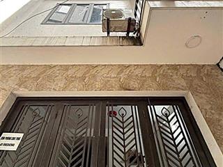 Bán căn hộ 147 triều khúc, thanh trì tòa nhà 8 tầng giá 11ty9, full nội thất