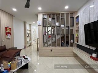 Trả nợ bán nhà giá 3 tỷ 540 cách mạng tháng 8, phường 9 quận 3, diện tích 55.9m2