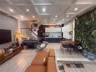 Xoay vốn bán nhà cách mạng tháng 8, quận 3, diện tích 60m2, gần ga sài gòn