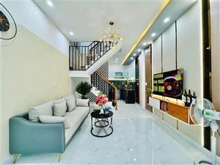 Căn nhà 2 pn ngay hồng hà, tân bình. dt 38m2. sổ hồng riêng, vị trí đắc địa