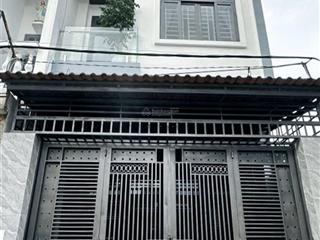 Bán nhanh căn nhà đẹp ngay cô giang, phú nhuận giá 4 tỷ 110 / 58.5m2. shr, hẻm ô tô.  0921 204 ***