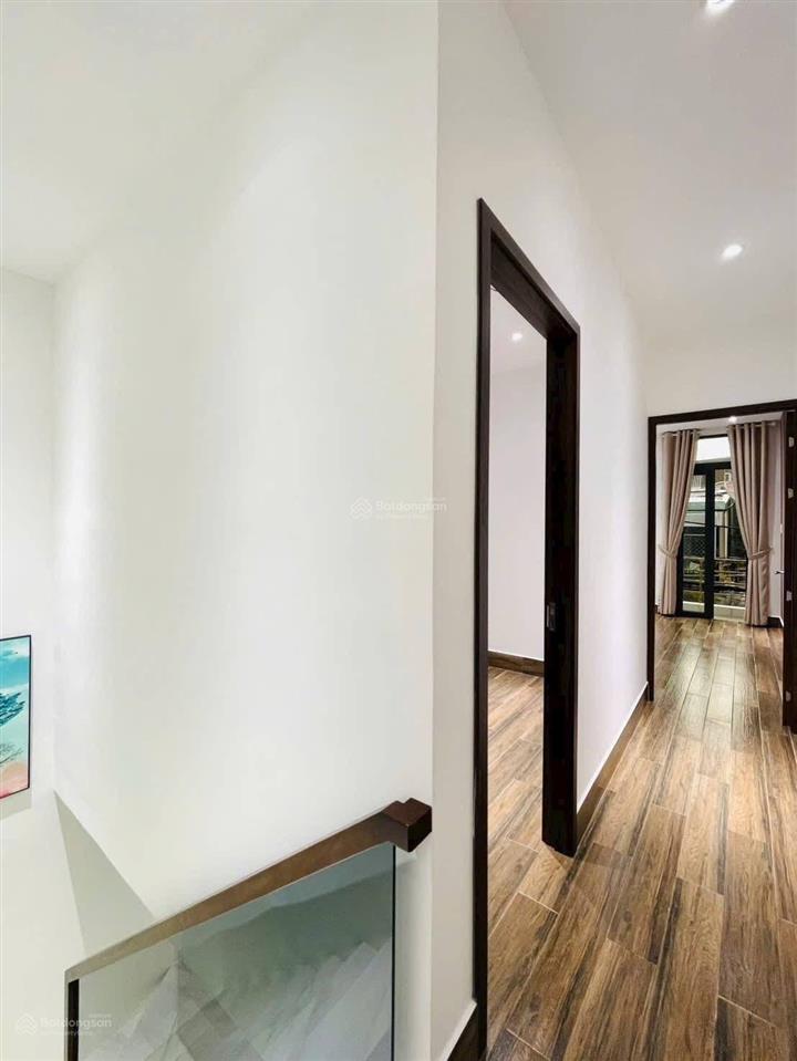 Bán nhanh căn nhà đẹp 50.4m2 ngay phổ quang, phú nhuận. giá 3 tỷ 410. shr, cực kì đắc địa