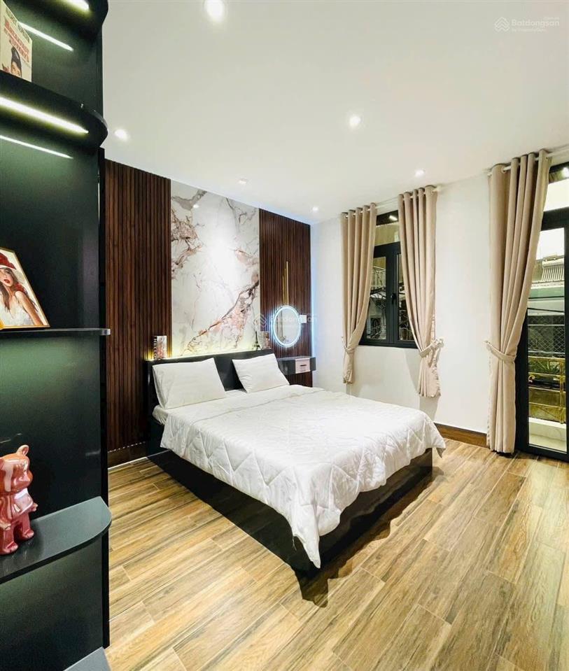 Bán nhanh căn nhà đẹp 50.4m2 ngay phổ quang, phú nhuận. giá 3 tỷ 410. shr, cực kì đắc địa