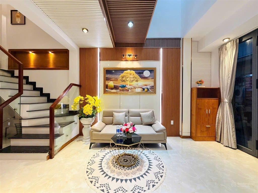 Bán nhà 59.2m2 gần cv gia định  đ. nguyễn kiệm, phú nhuận. giá 4 tỷ 050. chỉ 1 căn duy nhất