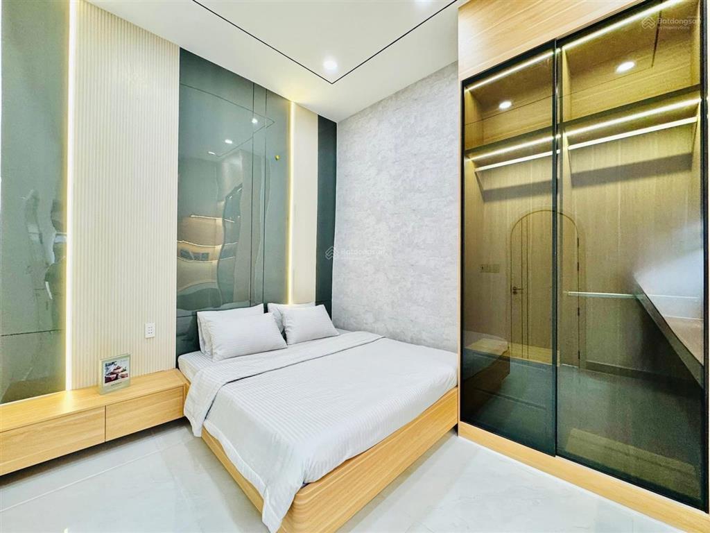 Bán nhà 2 tầng, 51m2 gần chợ cây quéo  hoàng hoa thám, bình thạnh. giá 3 tỷ 620, hẻm xe hơi 5m