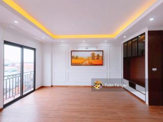 Chỉ 8 tỷ có nhà dân xây đức diễn 46m5 tầng20m ra ô tô tránh2 thoáng trước sausổ net chủ nhiệt