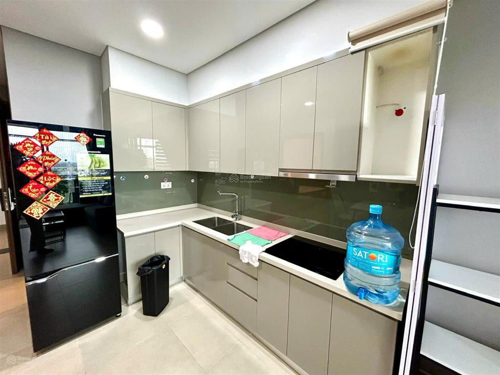 Chính chủ bán river panorama quận 7  2pn, 2wc  giá chỉ 4,6 tỷ  đã nhận sổ hồng  có hỗ trợ vay