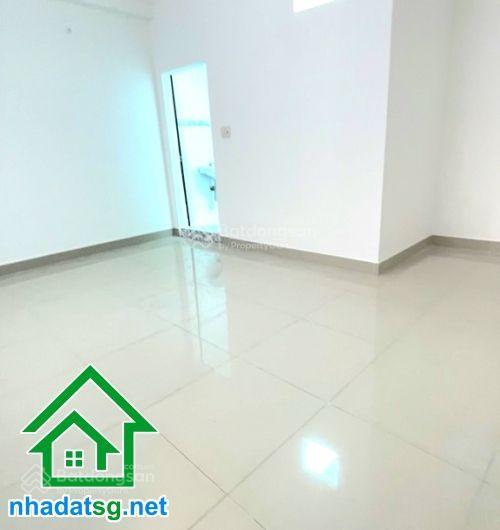 Chỉ 6,6 tỷ hxh trường chinh 3 tầng btct  cách mặt tiền vài căn 4pn  4wc gần ga t3