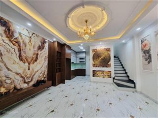 Ngọc hồi phố siêu phẩm ngõ ô tô, hiếm rẻ, dt 41m , nhà 6 tầng, thang máy 450kg sịn xò, đi êm ru
