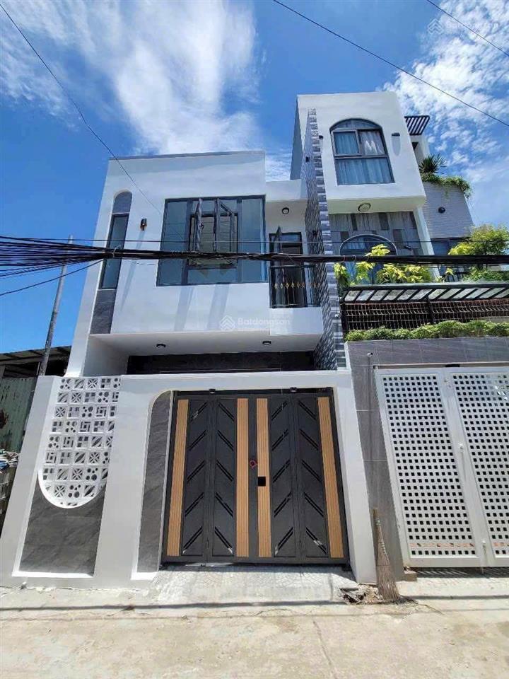 Chính chủ bán nhà 2 tầng đẹp full nội thất kiệt ô tô gần bến xe giá rẻ