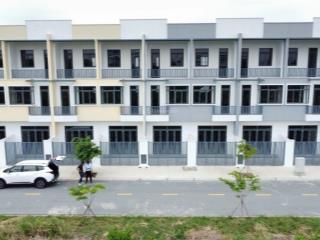 Mở bán nhà phố ngay trong kcn phước đông, 2tỷ/4x16m/149m2  1 trệt 2 lầu, sổ sẵn, nhận nhà ở ngay