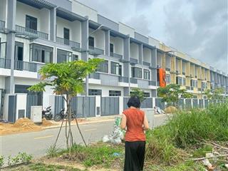 Bảng giá mới nhất nhà phố phước đông new city kcn phước đông sổ sẵn nhận nhà ở ngay chỉ 1.2tỷ/căn