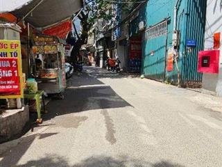 NHÀ 3 TẦNG ĐỐNG ĐA -  KHU VỰC TRẦN QUÝ CÁP THÔNG SANG VĂN CHƯƠNG, GIAO THÔNG THUẬN TIỆN.