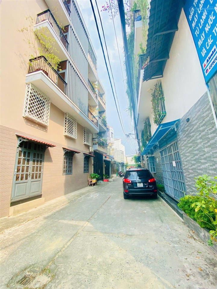 Hxh vào nhà 4 tầng phú thọ hoà cạnh chợ vải  4m x 17m  5pn mà chỉ nhỉnh 8 tỉ x