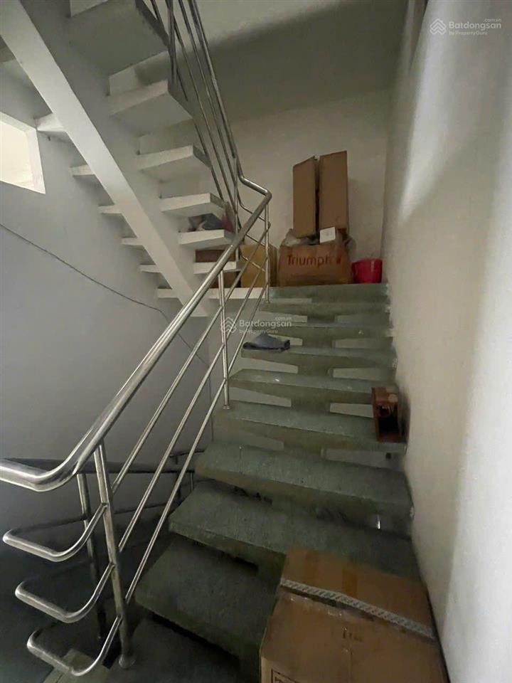 Bank định giá 28 tỉ ! chính chủ cần tiền bán gấp mặt tiền cmt8 , tân bình  cạnh bv thống nhất