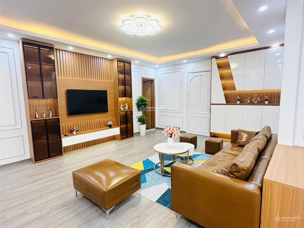 Bán căn 119m2 3pn, 2vs kđt trung hòa nhân chính, full nội thất mới, giá 65tr/m2. 0986 787 ***