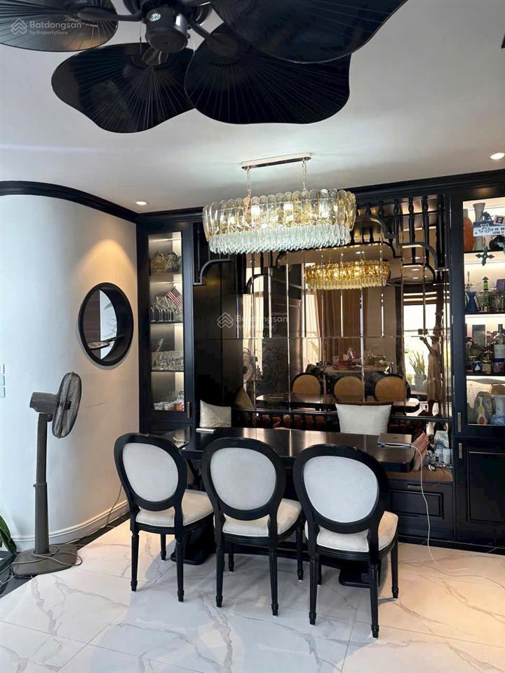 Mulberry land, mỗ lao. bán căn hộ duplex 4 ngủ 172m2 tầng trung, full nội thất mới đẹp, sẵn sổ.