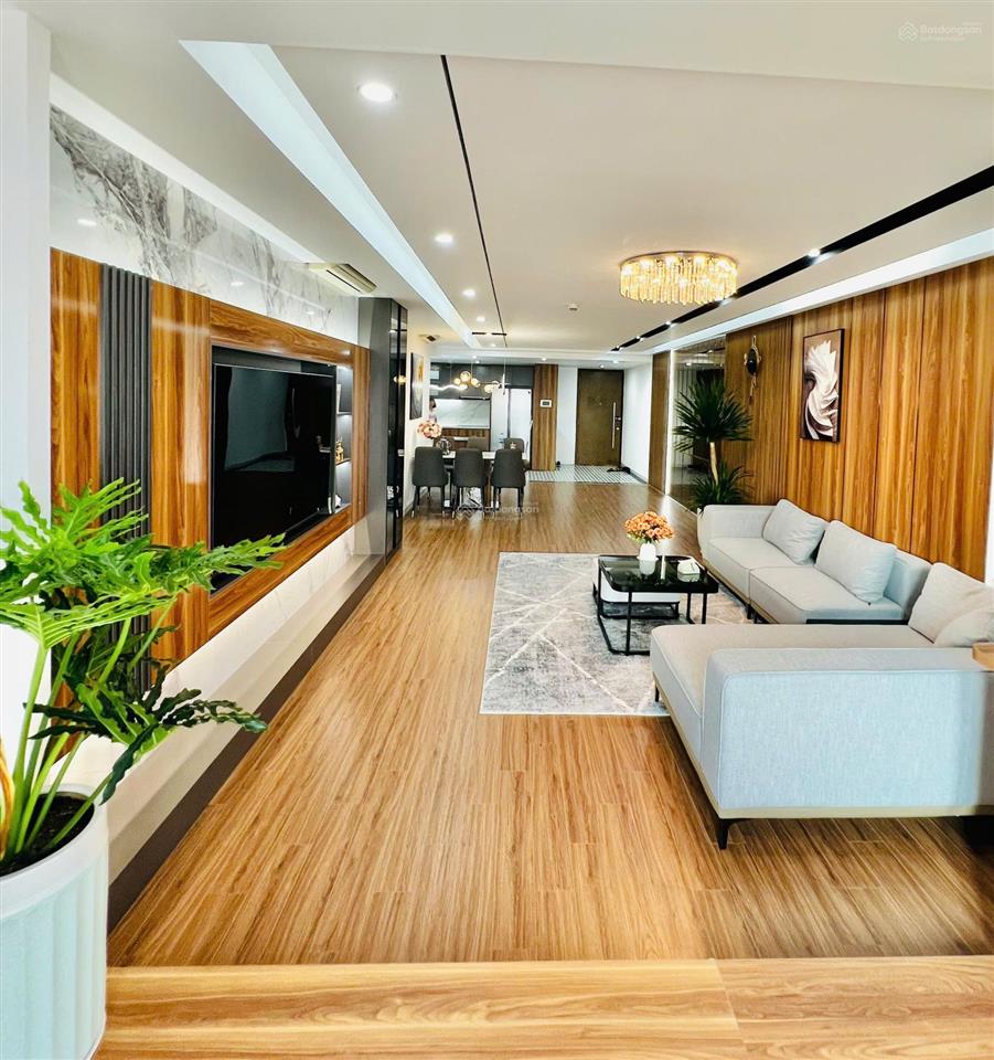 Bán căn 172m2 3 ngủ tầng trung tòa tsq mỗ lao, nhà đẹp full nội thất cao cấp, giá công khai 11.5 tỷ