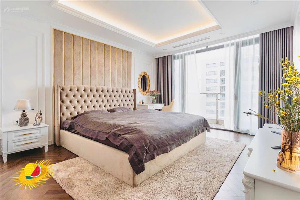 Căn góc 4 ngủ 171m2 tầng trung tòa dolphin plaza, full nội thất đẹp sẵn sổ giá 11.5 tỷ bao phí sổ