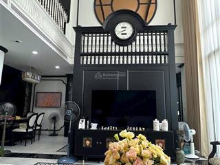 Mulberry land, mỗ lao. bán căn hộ duplex 4 ngủ 172m2 tầng trung, full nội thất mới đẹp, sẵn sổ.