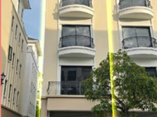Shophouse sh1928 xẻ khe mặt đường 20m vị trí đắc địa miễn phí dịch vụ 10 năm