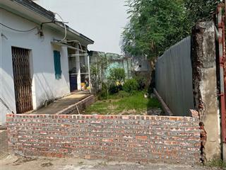 Bán đất trục chính kinh doanh tại yên nghĩa. mảnh đất đẹp,vuông vắn ô tô 29 chỗ đỗ cửa. giá 4.3 tỷ