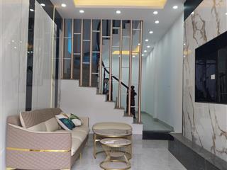 Bán đất tặng nhà ô góc 2 mặt ngõ dân xây chuẩn xịn tại trung tâm tổ 11 yn, sát khu đô thị đô nghĩa