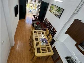 Cần bán gấp nhà c4 có gác xép sạch đẹp tại tổ 14 yên nghĩa. chủ nhà tặng lại full nội thất như hình