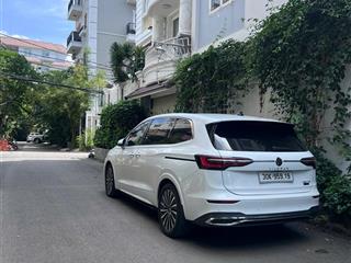 Biệt thự ngang 10m khu vip thảo điền 60m ra sông sài gòn 4 tầng kiên cố có gara oto