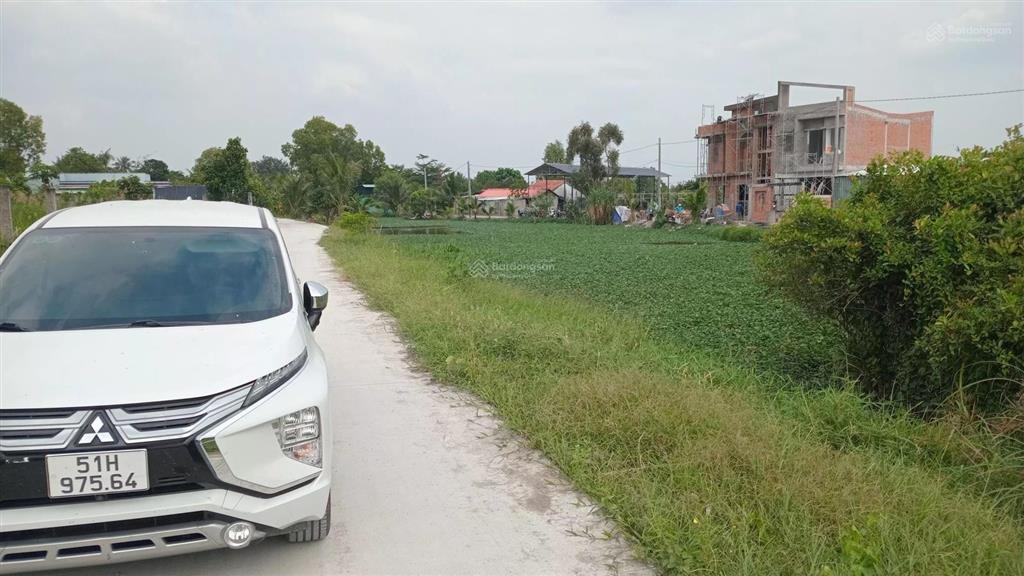 18 nền đất mặt tiền 8m bến lức, nguyễn hữu trí vào. giá full 1.5 tỷ tl